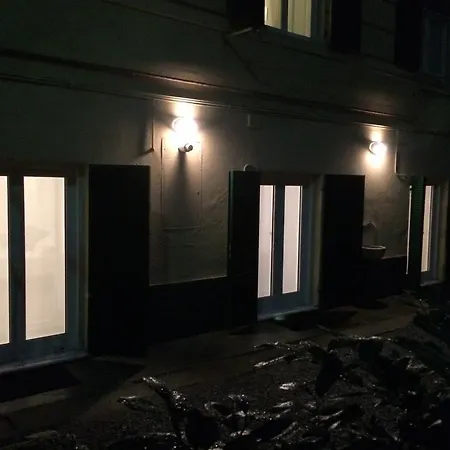 Cabella Fine Flat Апартаменты Генуя